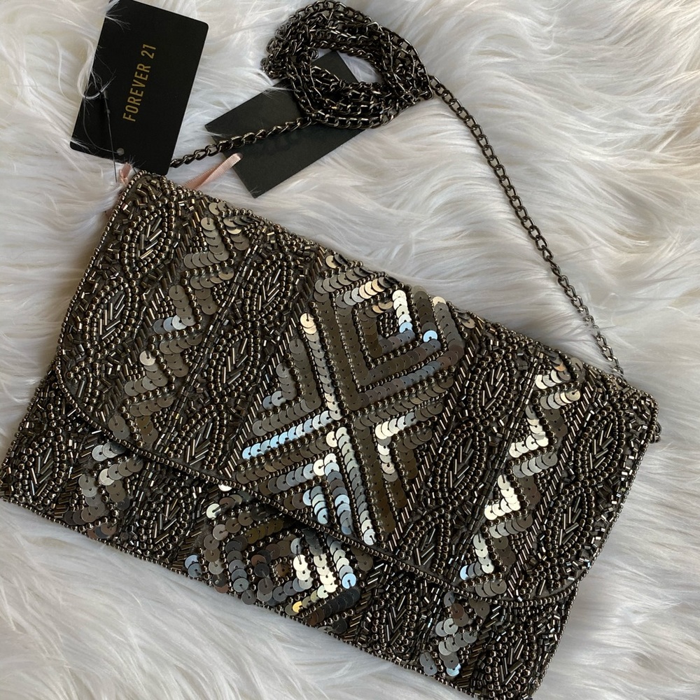 Forever 21 clutch